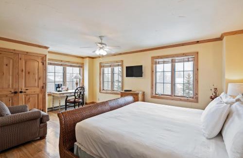 Beaver Creek Hotel | Borders Lodge L400 Hotel Room Beaver Creek Ski-In, Ski-Out Condo