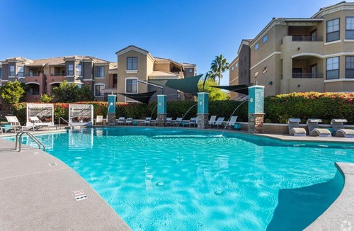 Glendale Sports and Entertainment District Apartment | Boulevard Stays 2BR by Stadium Pool Parking Gym 10