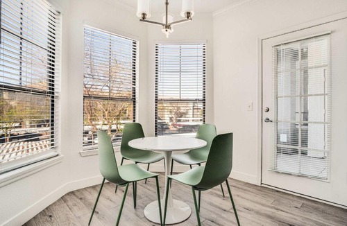 Glendale Sports and Entertainment District Apartment | Boulevard Stays 2BR by Stadium Pool Parking Gym 10