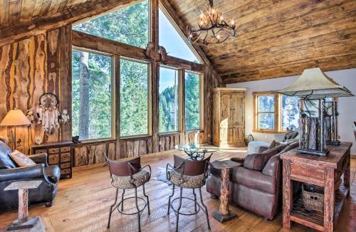 Bozeman House | Bozeman Cabin: Deck w/Jacuzzi & Gas Grill!
