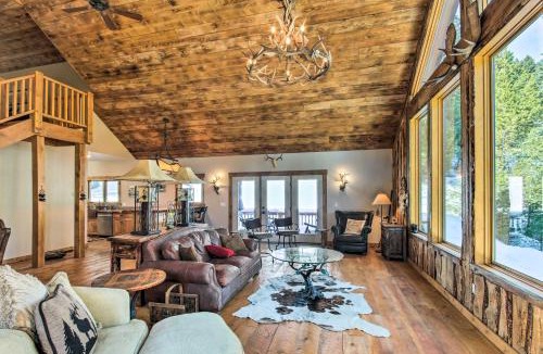Bozeman House | Bozeman Cabin: Deck w/Jacuzzi & Gas Grill!