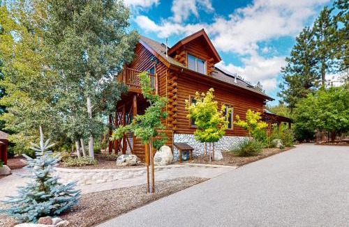 Upper Moonridge House | Branchwater Lodge #569