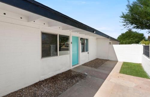 South Scottsdale House | Brand New Home w Parking Blocks from Oldtown- 2B