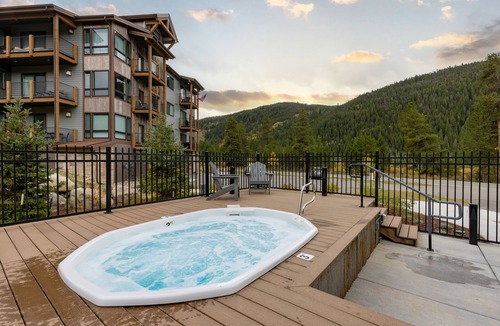 Lakeside Village Condo | Brand New Luxury Condo/Mountain Views/Shared Hot Tub