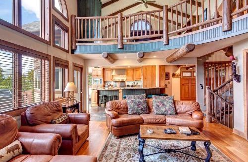 Baldy Mountain House | Breathtaking Mountain Vacation Rental with Hot Tub in Breckenridge, Colorado