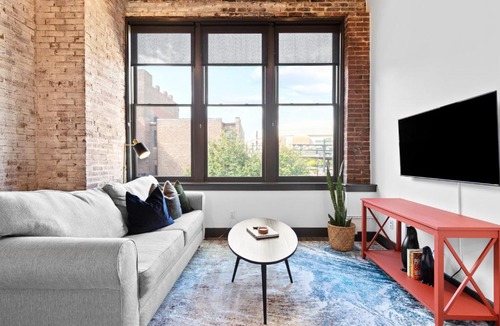 Downtown St. Louis Apartment | Brick & Bed Riverfront Lofts, PC 201