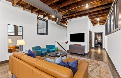 Downtown St. Louis Apartment | Brick & Bed Riverfront Lofts, PC 204