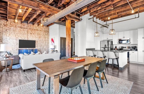Downtown St. Louis Apartment | Brick & Bed, Riverfront Lofts, PC 206