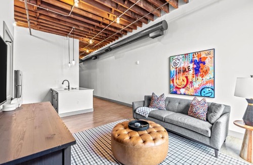 Downtown St. Louis Apartment | Brick & Bed Riverfront Lofts, G 209