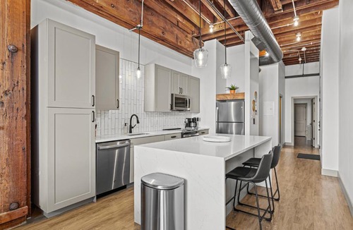 Downtown St. Louis Apartment | Brick & Bed Riverfront Lofts, G 208