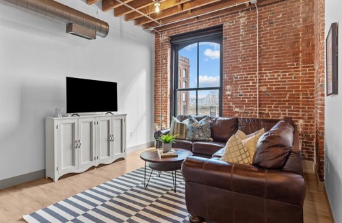 Downtown St. Louis Apartment | Brick & Bed, Riverfront Lofts, G 309