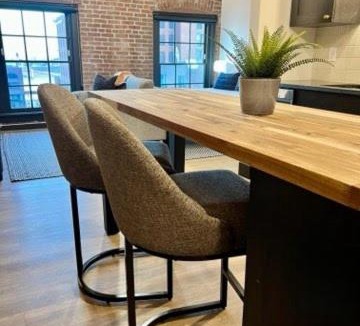 Downtown St. Louis Apartment | Brick & Bed Riverfront Lofts, T 408