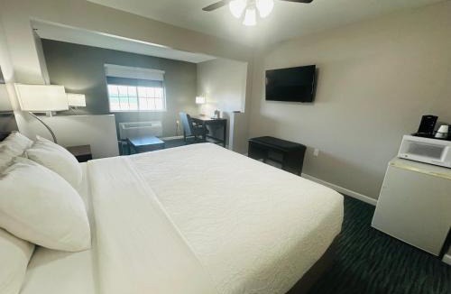 Lincoln Hotel | BridgePointe Inn & Suites by BPhotels, Lincoln I-80 & 27th St