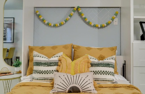 University Park Apartment | Bright & Cozy Modern Studio, Fast WiFi, Quiet, Walkable to University of Portland