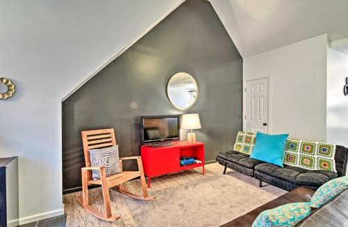 Golden Apartment | Bright Lakeside Studio - Hike, Fish, and Bike!