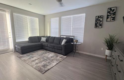 Camelback East Apartment | Bright Luxury Apartment Balcony Views with pool