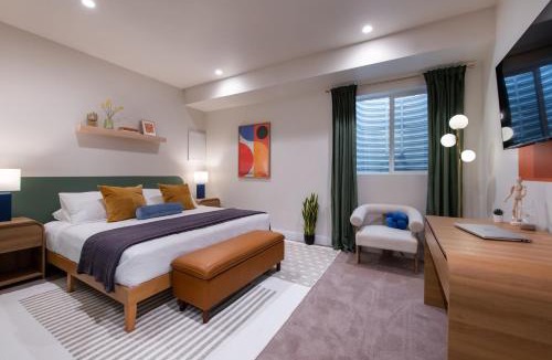 Berkeley House | Bright retreat near Tennyson w full kitchen