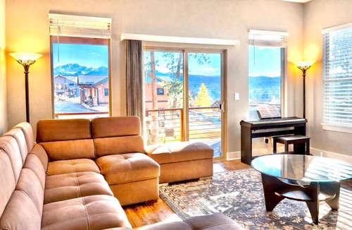 Woodland Park House | Bright & Spacious Modern Home, Mountain Views, Walk to Downtown