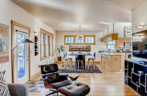River Rock Apartment | Brilliant Posh Home - Backs to Poudre River Trail!
