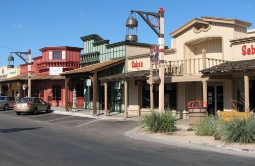 South Scottsdale Resort | Bring the Whole Family to this Desert Hideaway! 3 Modern Units, Pet-Friendly