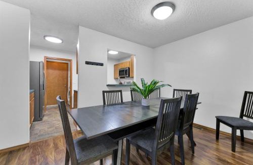 South Boise Village House | Broadway Bungalow near DT & BSU