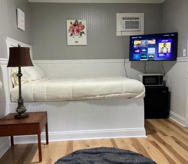 North Little Rock Apartment | Brooklyn's Tiny Apartment Pets Welcome