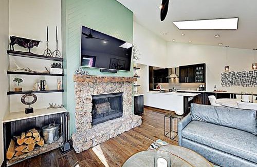 Avon Apartment | Buck Creek C203