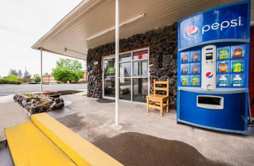 Old Farm District Hotel | Budget Inn Bend