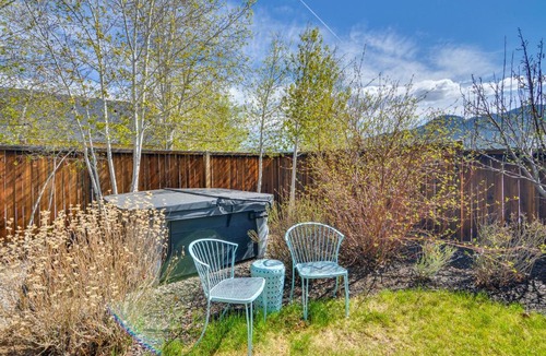 Buena Vista House | Buena Vista Vacation Home: Hot Tub, Mountain Views
