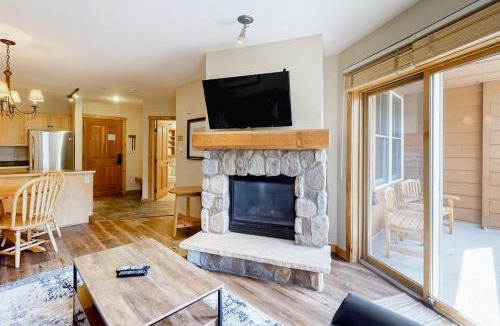 River Run Apartment | Buffalo Lodge 8372