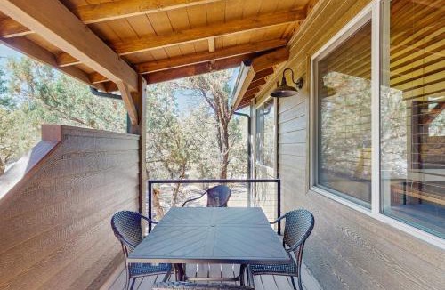 Torreon House | Buffalo Ridge Retreat