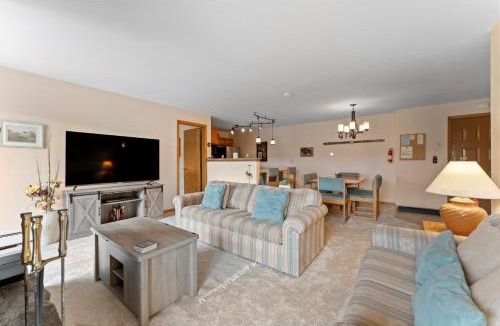 Wildernest House | Buffalo Ridge Village #203 Building AA