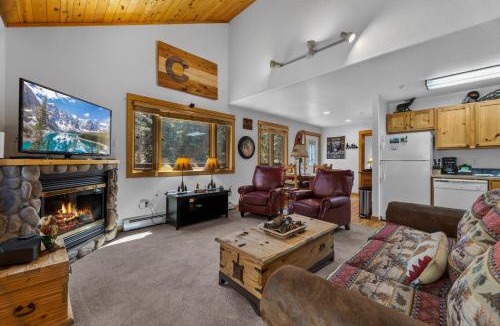 Fall River Estates Apartment | Bugle Point B17 by Estes Park Condos