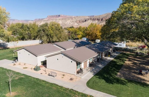 La Verkin Cabin | Bunkhouse 1A Near Zion