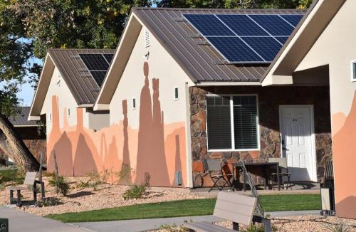 La Verkin House | Bunkhouse 3A With Cold AC
