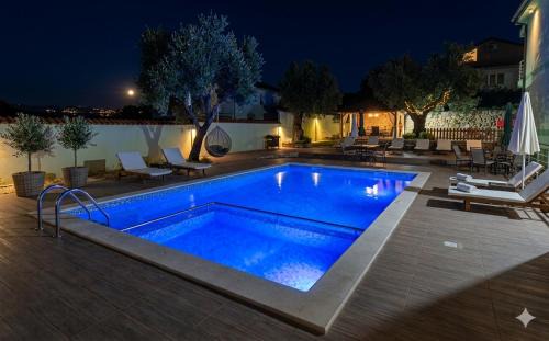 Dobra Voda Apartment | Button Aparthotel