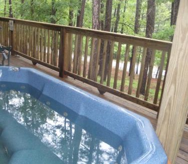 Mount Ida House | C6 - Mountain Harbor Forest View Lodge cottage