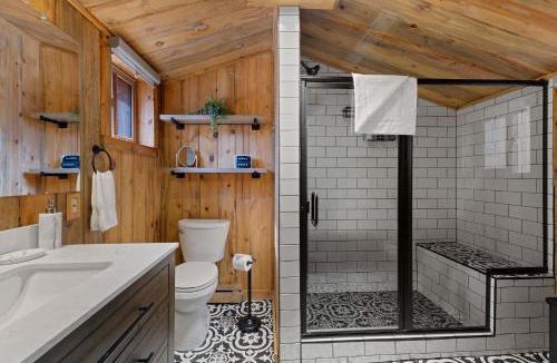 Estes Park House | Cabin 2- Two BR Cabin w Hot Tub