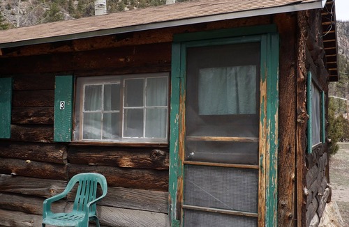 Bellvue Cabin | Cabin 3 at Sportsman’s Lodge, Rustic Cabin 3 at Sportsman's Lodge