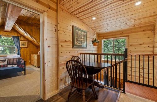 Strawberry House | Cabin #4