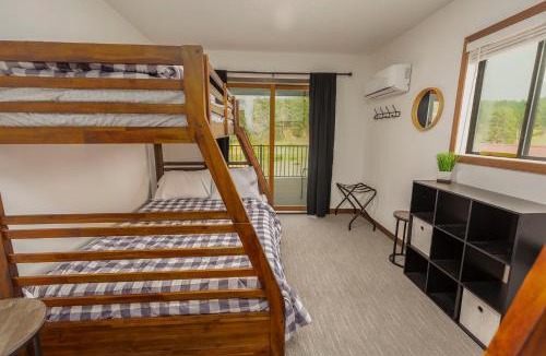 Rapid City House | Cabin 6 at Horse Creek Resort