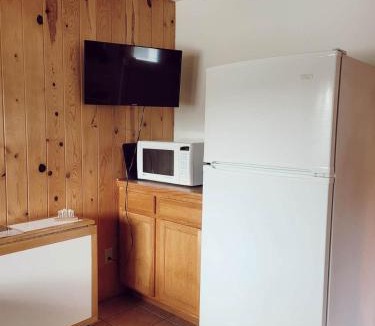 Nevis Resort | Cabin 7 | Daybreak