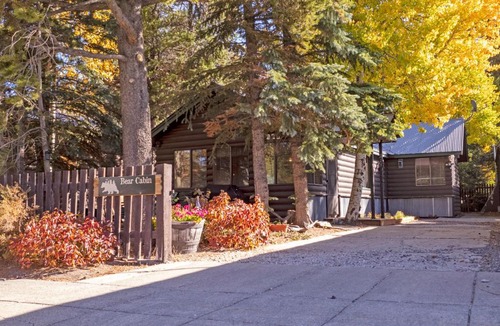 West Yellowstone House | Cabin Less Than 1 Mi to Yellowstone Nat'l Park!
