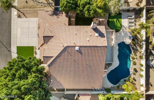 Dave Brown Arabian Estates House | Cactus Grove l Heated Pool l Putting Green l BBQ