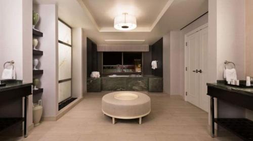 Las Vegas Strip Hotel | Caesars Palace Las Vegas by Suiteness