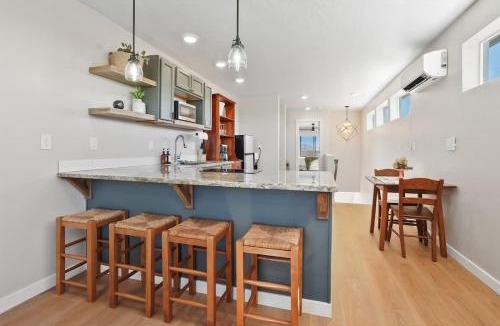Caldwell House | Caldwell Cliff Swallow Guest House