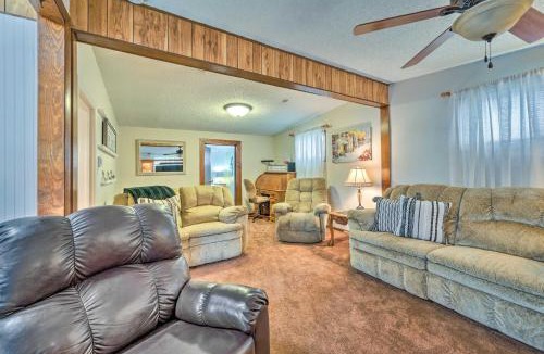 Caldwell House | Caldwell House w/Grill ~ 1 Mi to Downtown!
