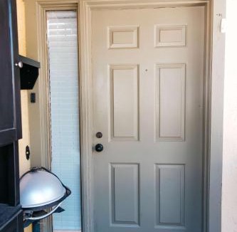 Green Valley House | Calle Condo