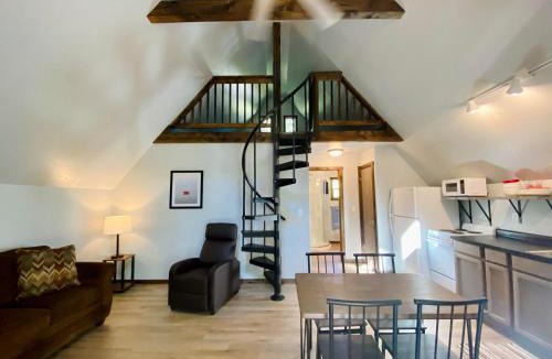 Indian Point Resort | Calm Waters Resort