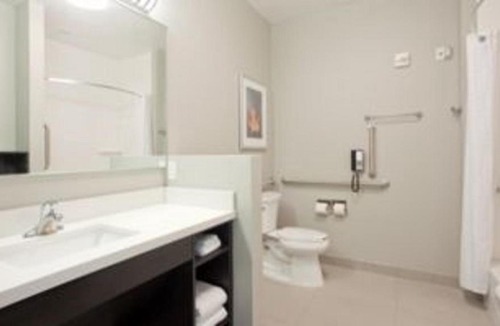 Grand Island Hotel | Candlewood Suites Grand Island by IHG